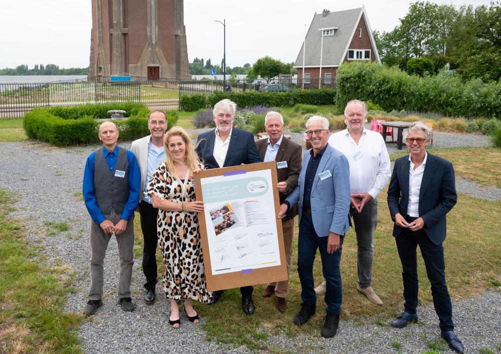 De ondertekenaars van het Masterplan Energie