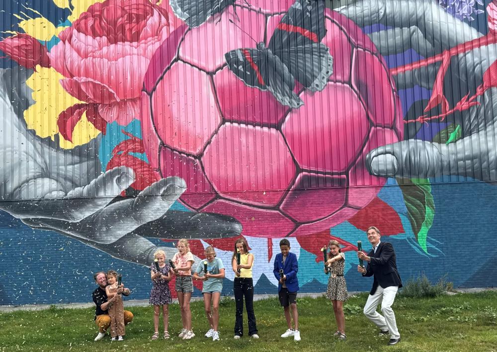opening muurschildering Bloemhof