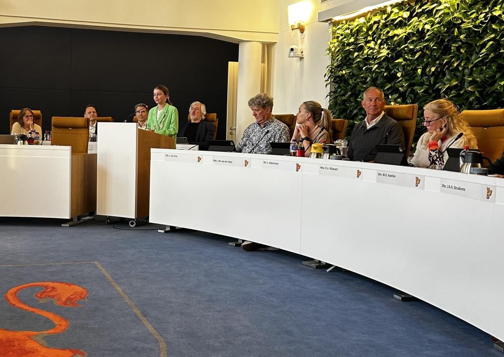 Kinderburgemeester Marije presenteert top 10 aan gemeenteraad