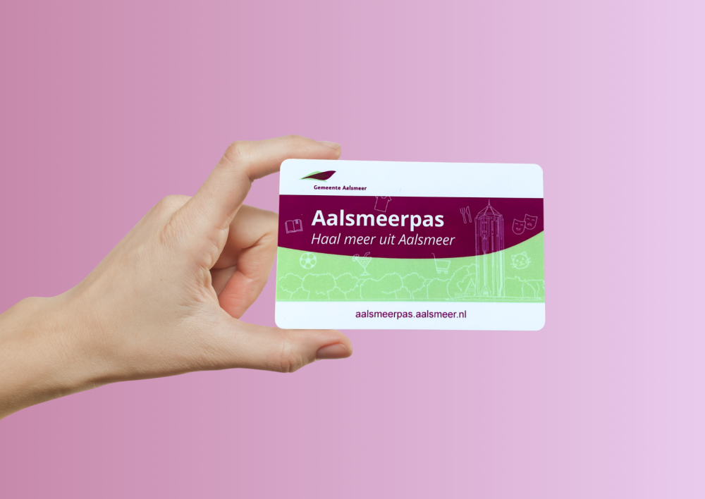 Aalsmeerpas in een hand